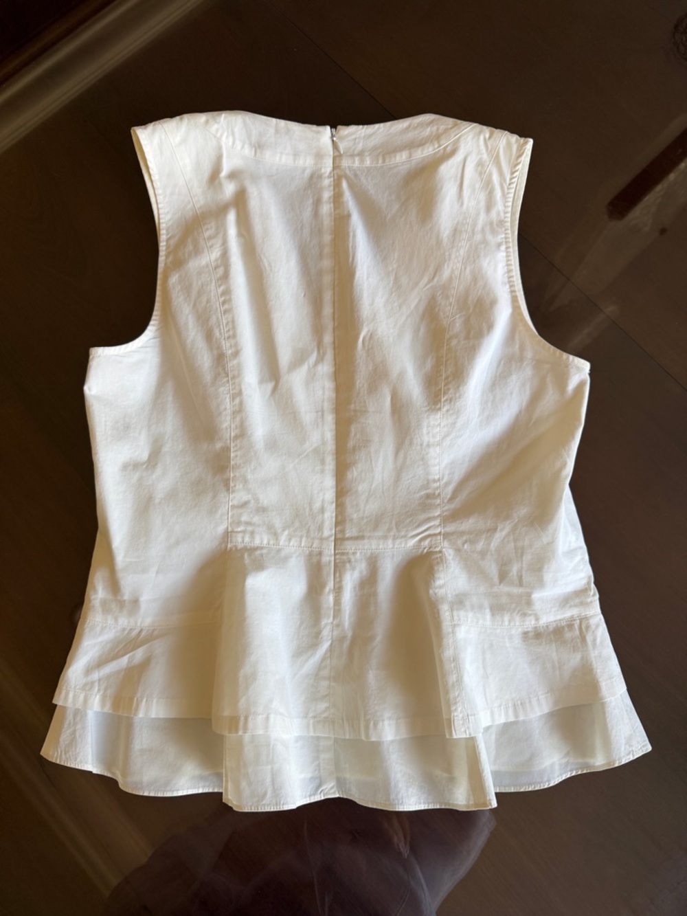 DEREK LAM White Sleeveless Peplum V-Neck Top size 8 Medium
